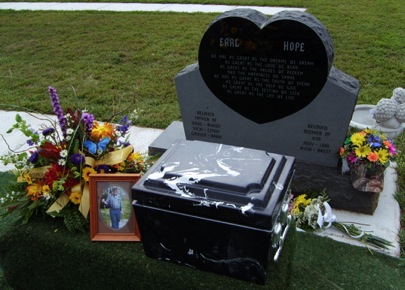 Earl Thelander's headstone